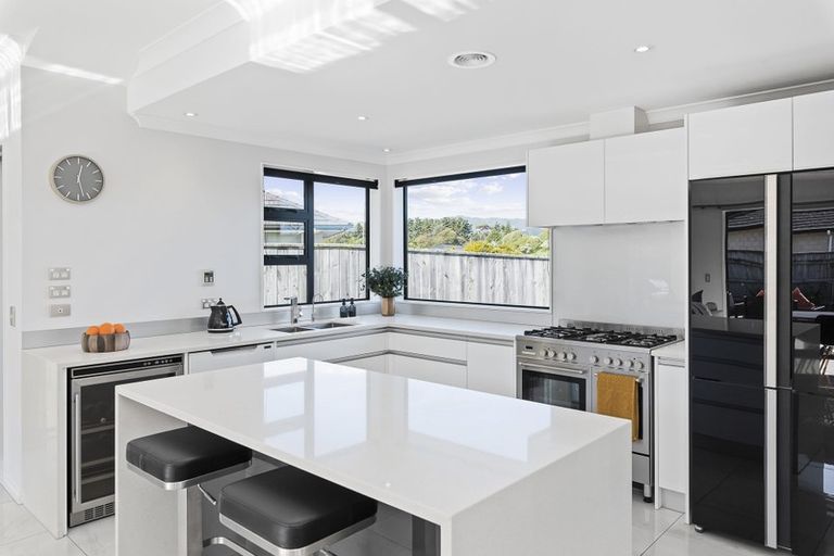 Photo of property in 11 Petrel Close, Paraparaumu Beach, Paraparaumu, 5032