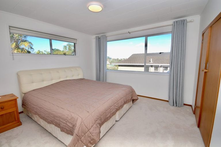 Photo of property in 84 Sycamore Drive, Sunnynook, Auckland, 0620