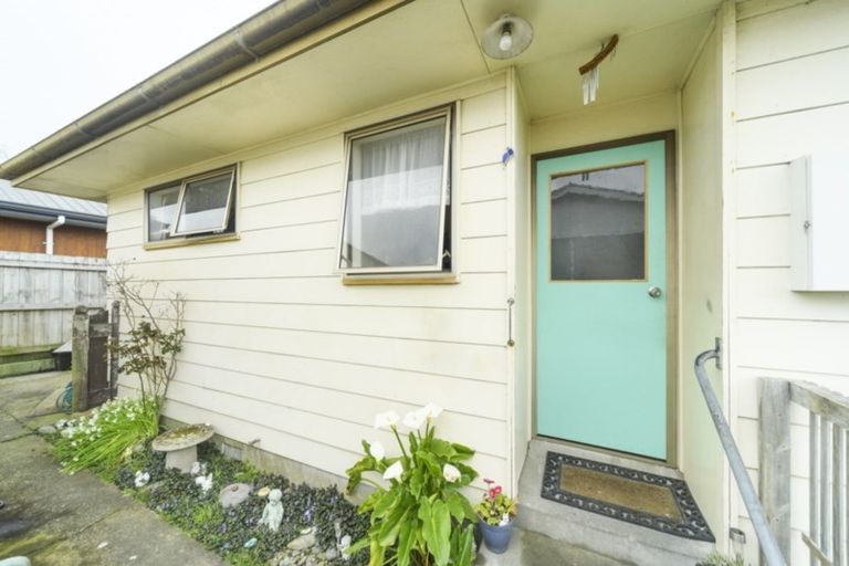 Photo of property in 5 Flint Street, Milson, Palmerston North, 4414