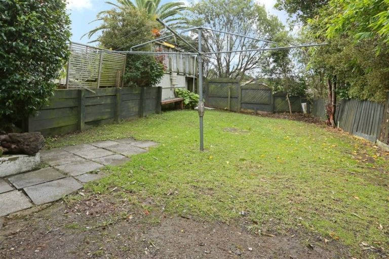 Photo of property in 20 Fitzwater Place, Henderson, Auckland, 0612