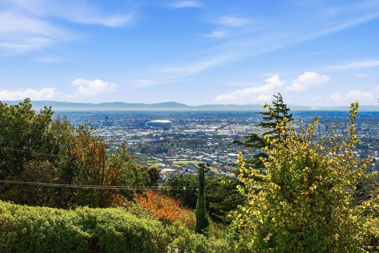Photo of property in 88 Huntsbury Avenue, Huntsbury, Christchurch, 8022