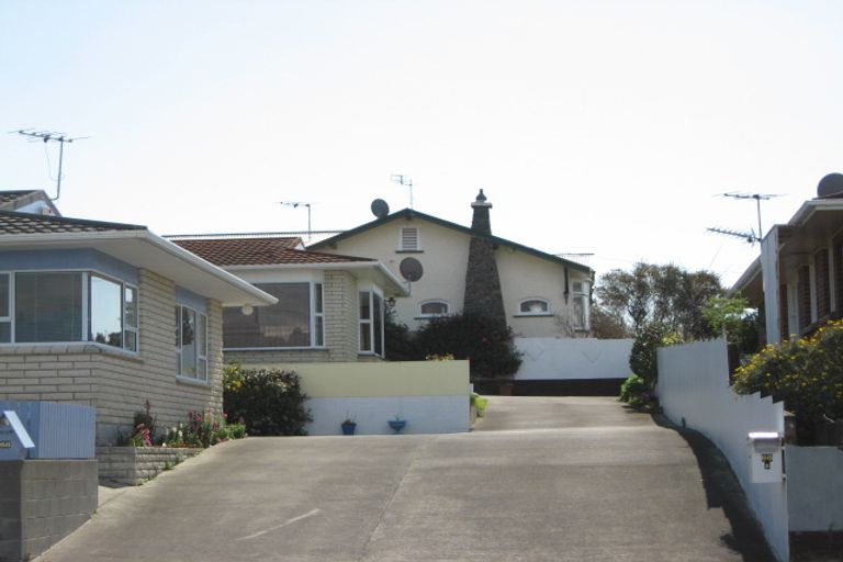 Photo of property in 66b Tukapa Street, Westown, New Plymouth, 4310