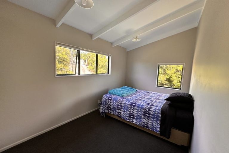 Photo of property in 10 Pae Moana Place, Stanmore Bay, Whangaparaoa, 0932