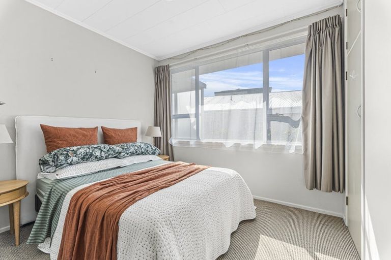 Photo of property in 15 Mclean Street, Strandon, New Plymouth, 4312