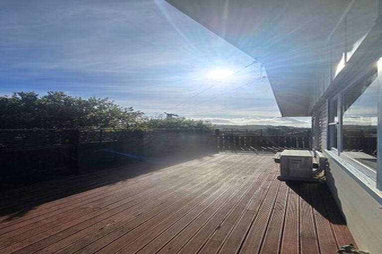 Photo of property in 9 Catherine Crescent, Paparangi, Wellington, 6037