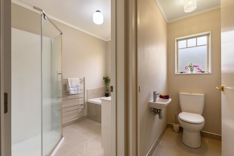 Photo of property in 12 Washington Parade, Milson, Palmerston North, 4414