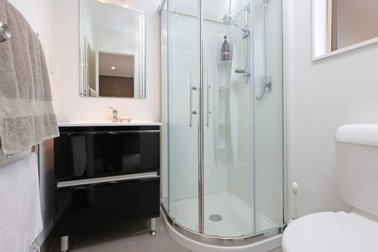 Photo of property in 3 San Antonio Way, Henderson, Auckland, 0612