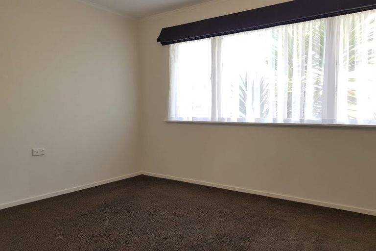 Photo of property in 1/174 Old Wairoa Road, Papakura, 2110