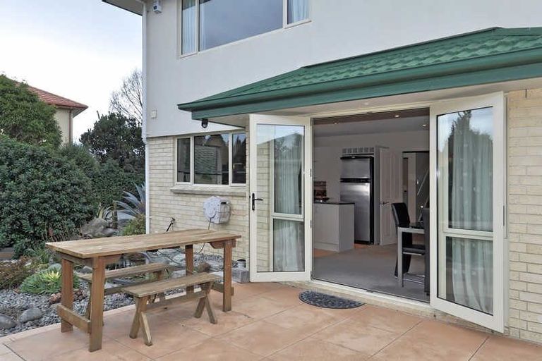 Photo of property in 17 Jasper Place, Northwood, Christchurch, 8051