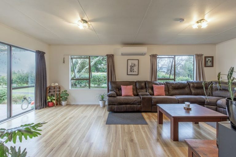 Photo of property in 20 Russell Street, Otane, 4202