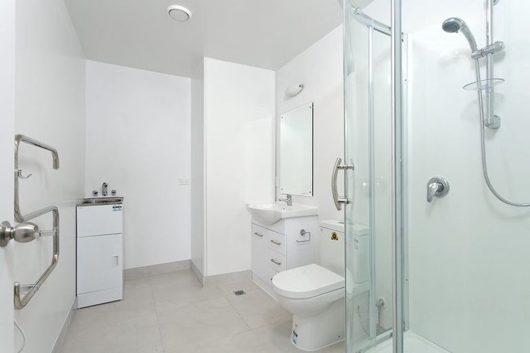 Photo of property in 11/26 Railway Street West, Papakura, 2110