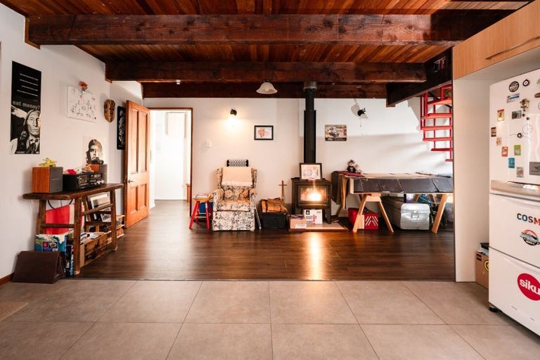 Photo of property in 6 Estuary Street, Makara Beach, Karori, 6972