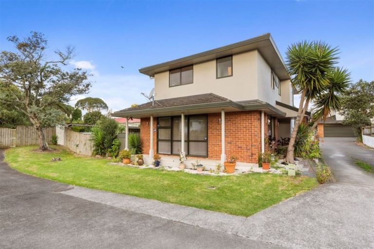 Photo of property in 2/127 Coronation Road, Papatoetoe, Auckland, 2025