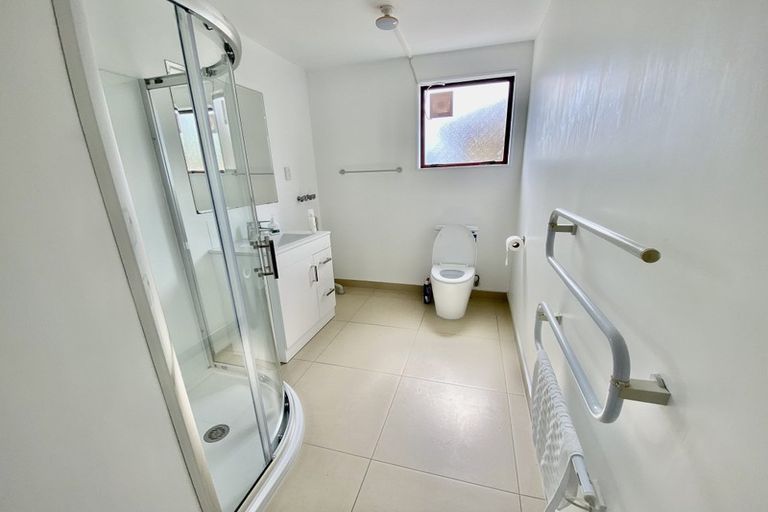 Photo of property in 14 Strid Road, Te Atatu South, Auckland, 0610