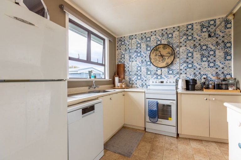 Photo of property in 42 Tararua Street, Pahiatua, 4910