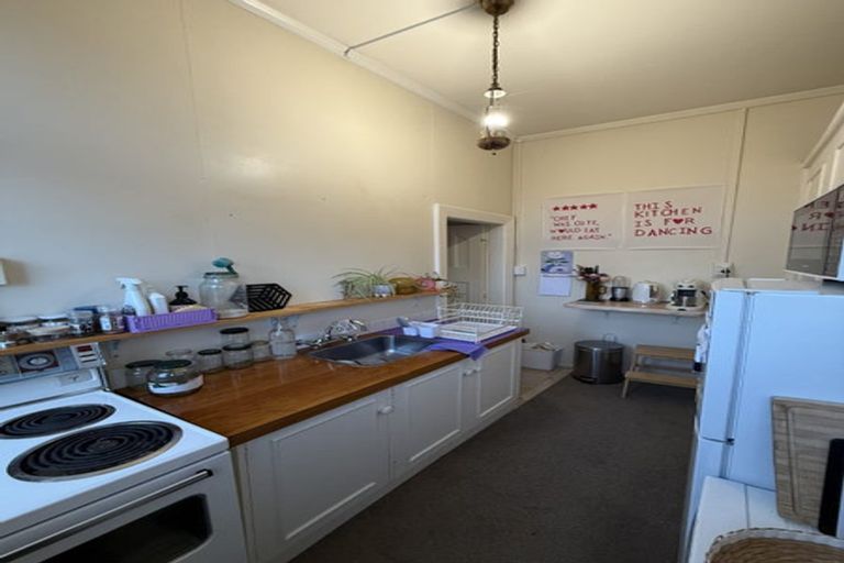 Photo of property in 1/12 Hewitts Road, Merivale, Christchurch, 8014
