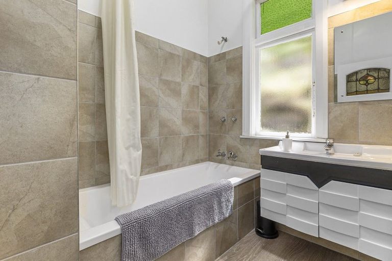 Photo of property in 331 Ravensbourne Road, Maia, Dunedin, 9022