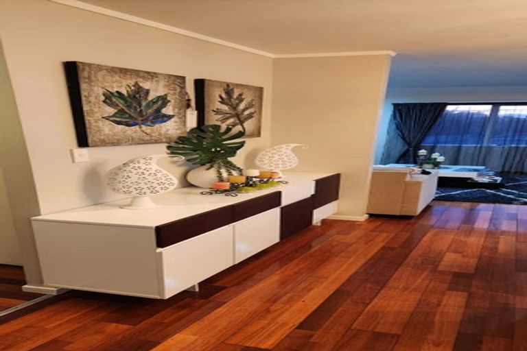 Photo of property in 8 Kylie Court, Clover Park, Auckland, 2019
