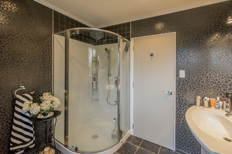 Photo of property in 9 Graham Street, Levin, 5510