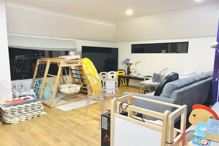 Photo of property in 13 Sunward Rise, Glenfield, Auckland, 0629