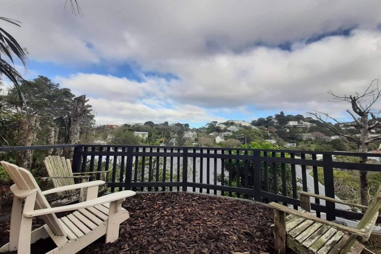 Photo of property in 12 Crieff Street, Northland, Wellington, 6012