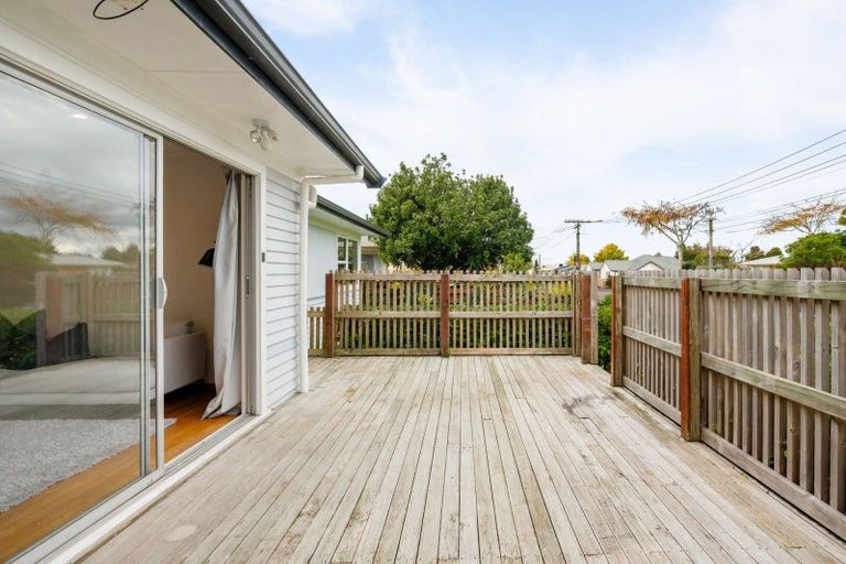 Photo of property in 28 Larnach Street, St Andrews, Hamilton, 3200