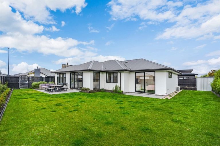 Photo of property in 27 Durells Crescent, Kaiapoi, 7630