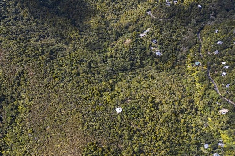 Photo of property in 62 Lone Kauri Road, Karekare, Auckland, 0772