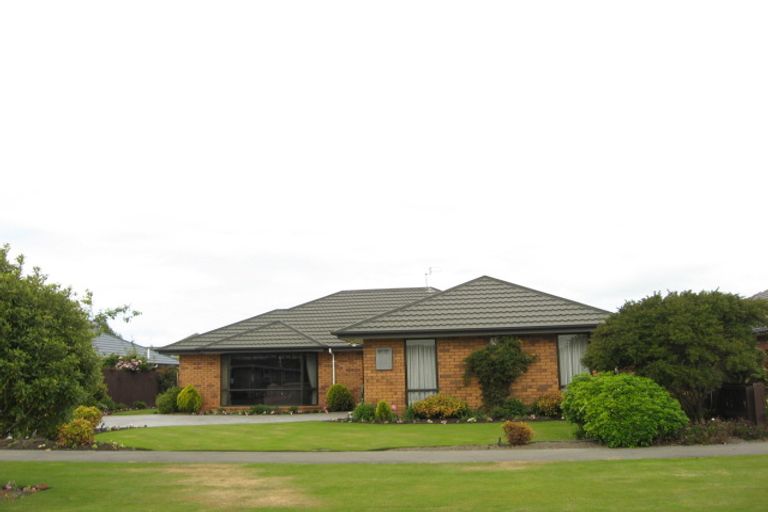 Photo of property in 111 Inwoods Close, Parklands, Christchurch, 8083