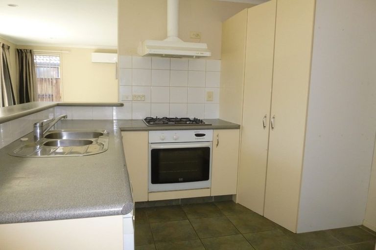 Photo of property in 221 Old Farm Road, Hamilton East, Hamilton, 3216