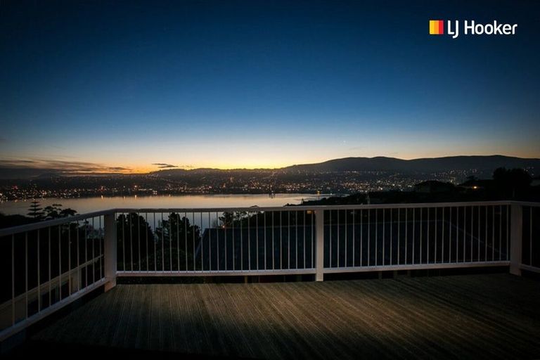Photo of property in 43 Shandon Road, Vauxhall, Dunedin, 9013