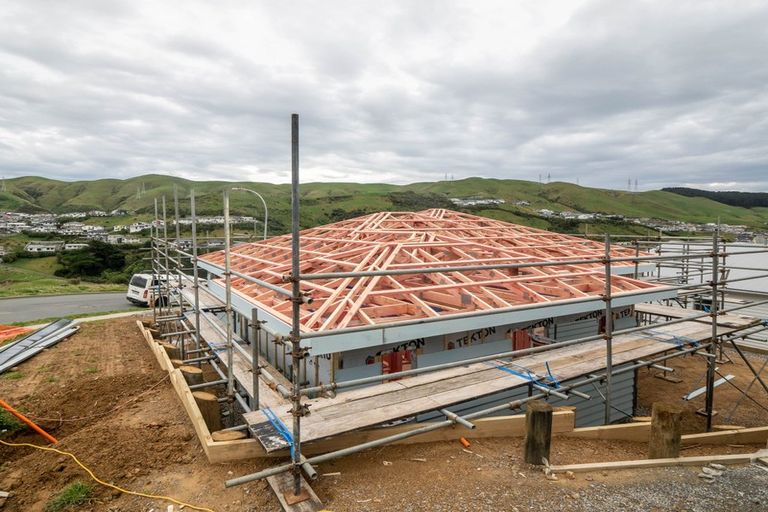 Photo of property in 17 Prestwich Rise, Churton Park, Wellington, 6037