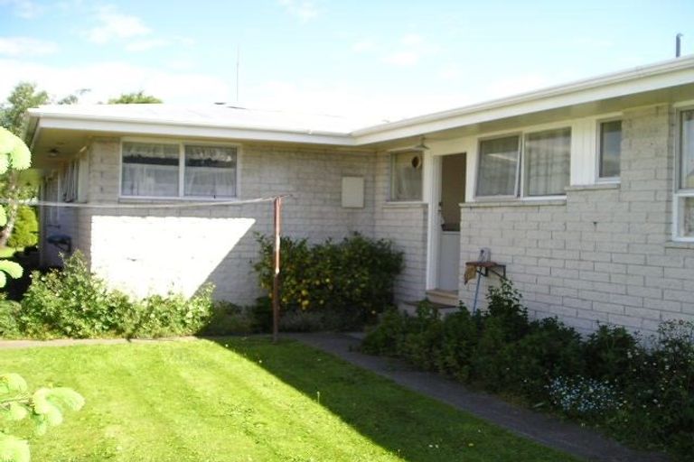 Photo of property in 2/9 Bowen Street, Upper Riccarton, Christchurch, 8041