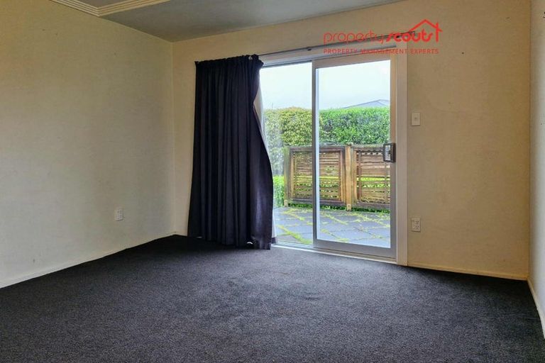 Photo of property in 85 Wallace Place, Westown, New Plymouth, 4310