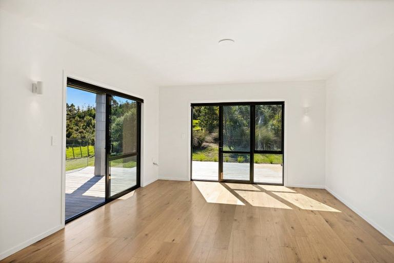 Photo of property in 571 Pakiri Road, Leigh, 0985