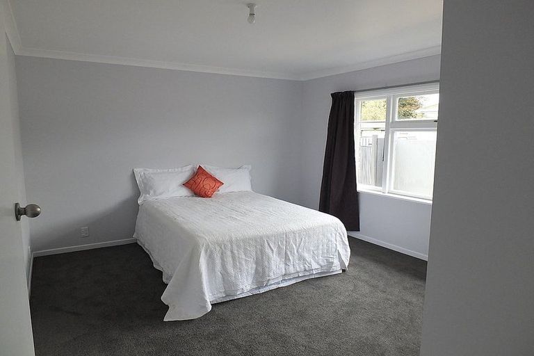 Photo of property in 2/130a Springs Road, Hornby, Christchurch, 8042