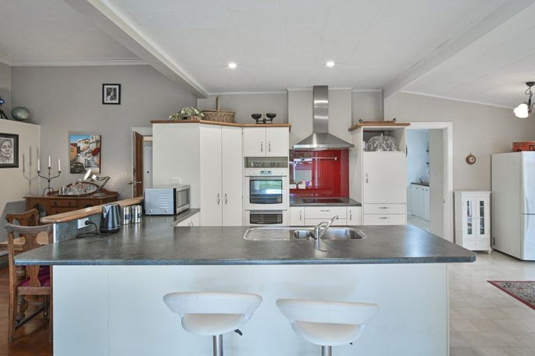 Photo of property in 1205a Karamu Road North, Mayfair, Hastings, 4122