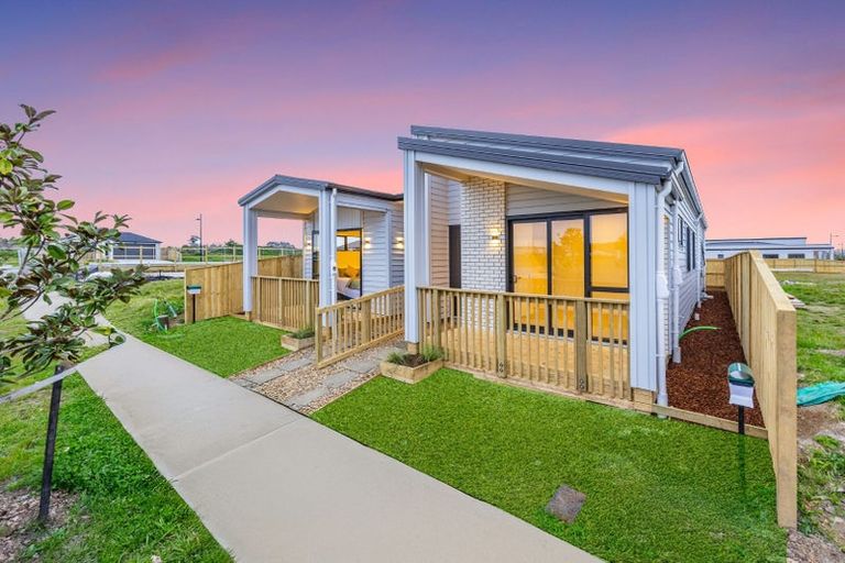 Photo of property in 236 Bremner Road, Karaka, 2578