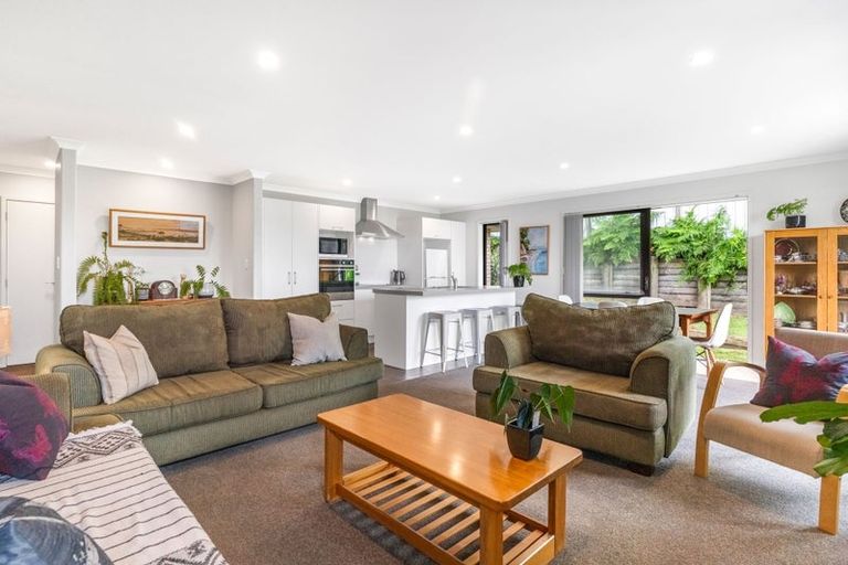 Photo of property in 30 Owens Road, Waiuku, 2123