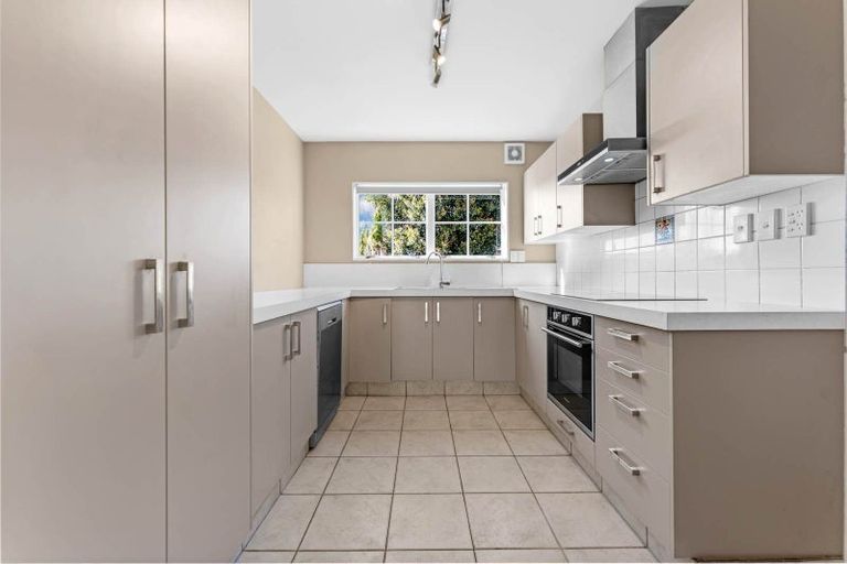 Photo of property in 2/163 Whitford Road, Somerville, Auckland, 2014