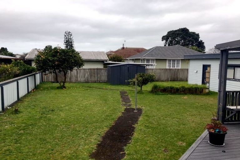 Photo of property in 641 Te Atatu Road, Te Atatu Peninsula, Auckland, 0610