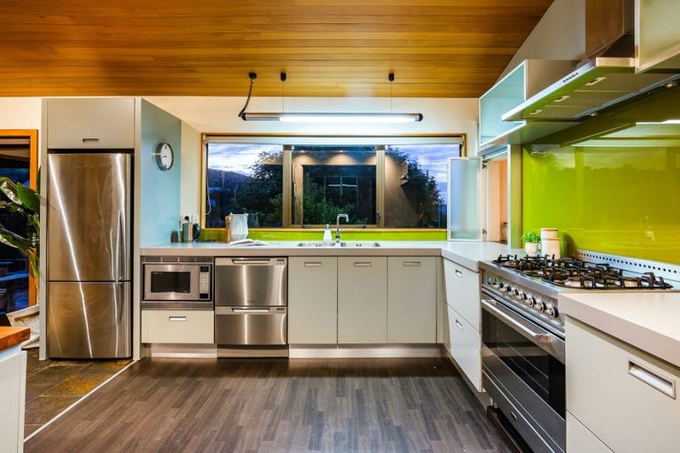 Photo of property in 14 The Crowsnest, Whitby, Porirua, 5024