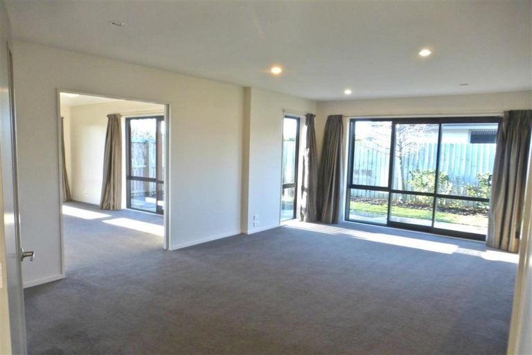 Photo of property in 12 Gosling Crescent, Halswell, Christchurch, 8025