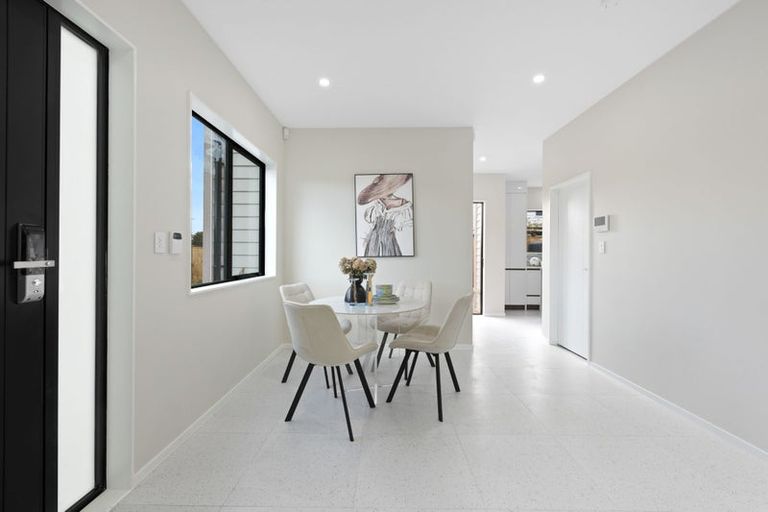 Photo of property in 28a Studfall Street, Pakuranga Heights, Auckland, 2010