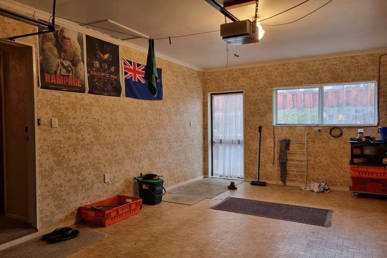 Photo of property in 2/2 Broadway, Waitara, 4320