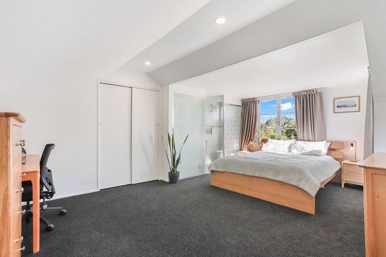 Photo of property in 2/18 Reid Road, New Lynn, Auckland, 0600