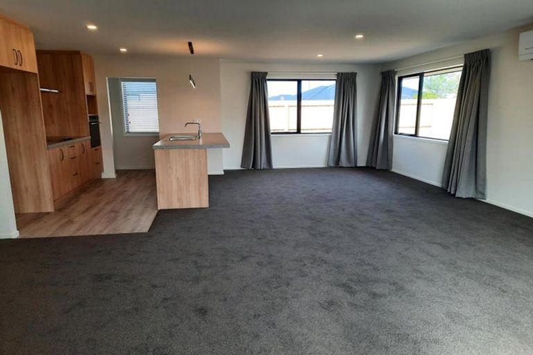 Photo of property in 5 Selfe Crescent, Burwood, Christchurch, 8083