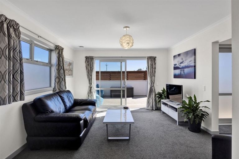 Photo of property in 20b Elliot Street, Inglewood, 4330