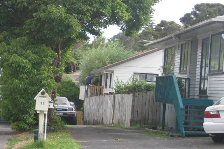 Photo of property in 1/35 Neal Avenue, Glenfield, Auckland, 0629