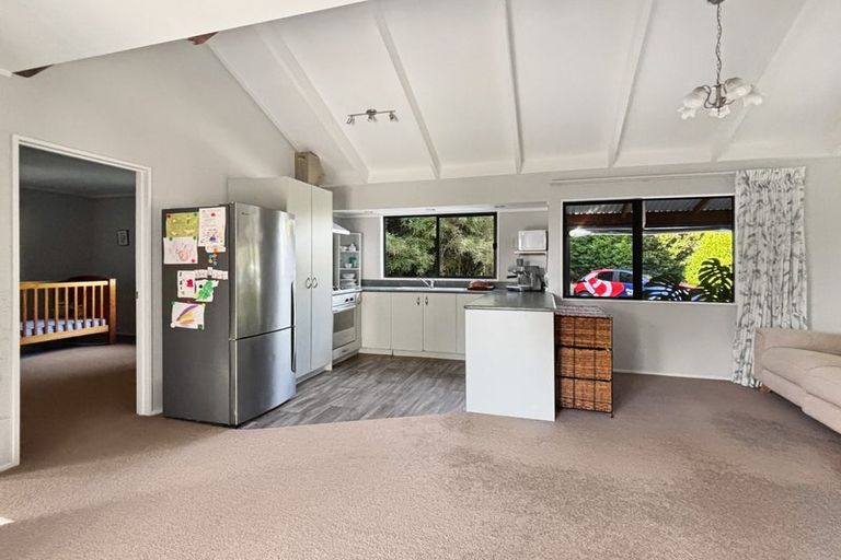 Photo of property in 8 Vera Heights, Maungakaramea, Whangarei, 0178